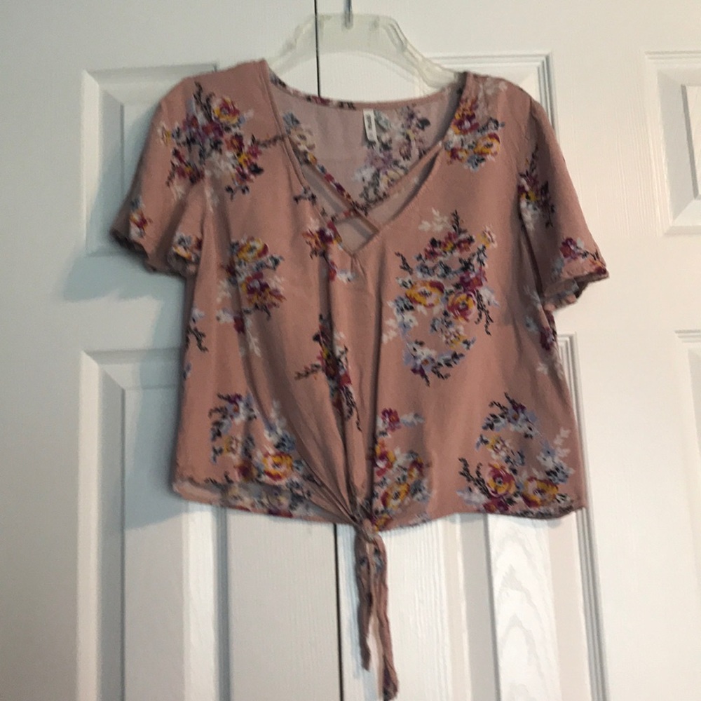 NWOT Mudd Crop Top